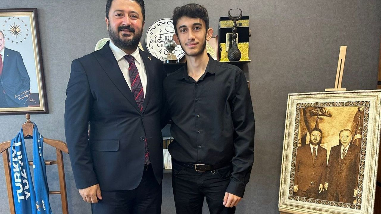 Nevşehirli Öğrenciler Meclis'te Milletvekili Emre Çalışkan'ın Yanında