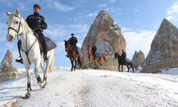 Atlı Jandarma Timleri Kapadokya'da Kış Döneminde Görevde