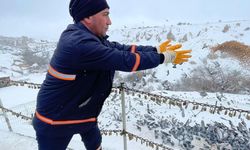 Uçhisar'da Gökyüzünün Misafiri Güvercinler Aç Kalmadı