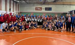 Okul Sporları Genç B Voleybol Müsabakaları Sona Erdi