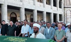 Emekli Öğretmen Şahin Güneş'in Annesi Kevser Güneş Vefât Etti