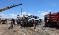 Nevşehir'de Beton Mikseri Devrildi