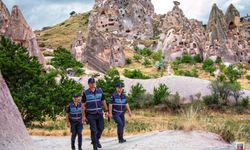 Nevşehir’de Jandarma Ekiplerinden Güvenli Turizm İçin Huzur Devriyesi