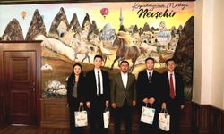 Belediye Başkanı Rasim Arı, Çinli Misafirlerini Ağırladı
