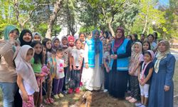 Nevşehir’de Kur’an Kursu Öğrencilerine Anlamlı Hediye: Her Öğrenciye Bir Badem Fidanı