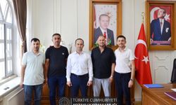 Nevşehir Yanmar Solis Bayisi Ercan Altay Heyetinden Kaymakam Mert Açar ve Başkan Sefer Neslihanoğlu’na Ziyaret