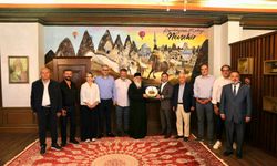 Yunan Heyeti Meryem Ana Kilisesi’nde Dua Etti ve Başkan Arı’ya Teşekkür Etti
