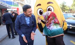 Başkan Arı’dan Festival Kapsamında Kabak Çekirdeği Hediyesi