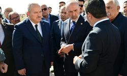 Vali Ali Fidan ve MHP Genel Başkan Yardımcısı Yaşar Yıldırım Hacıbektaş'ta Cemevi Külliyesi İnşaatını İnceledi