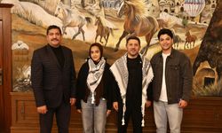 Filistinli Öğrencilerden Başkan Arı’ya Özel Teşekkür