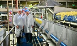 Nevşehir Valisi Ali Fidan’dan Vergi Rekortmeni Doğa Tohumculuk’a Plaket