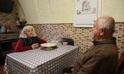 Yer Ürgüp, Söylediklerini Sadece Kendisi Anlıyor