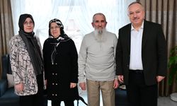 Vali Ali Fidan, Eşi Fatma Fidan ile Birlikte Nevşehir’de 50 Yıllık Evlilikleriyle Örnek Olan Yücel Çiftini Ziyaret Etti