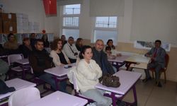 Kardelenli Veliler Bursluluk Sınavı Hakkında Bilgilendirildi