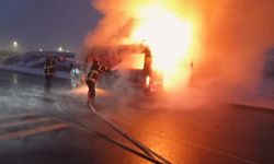 Ürgüp’te Minibüs Yangınına İtfaiye Ekipleri Müdahale Etti