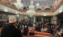 Umreci Adayları Dualarla Uğurlandı