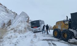 Nevşehir Köy Yollarında Karla Mücadele Aralıksız Sürüyor
