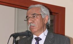 NEVÜ'nün Emekli Öğretim Üyesi Prof. Dr. İhsan Solak Vefât Etti