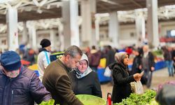 Milletvekili Süleyman Özgün Kapalı Pazar Yerinde, Pazar Alışverişi Yaptı