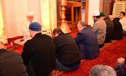 Vali Ali Fidan Kurşunlu Camii’nde Kadir Gecesi Programına Katıldı