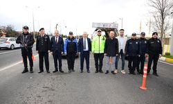Vali Ali Fidan’dan Yol Kontrol Noktasında Emniyet ve Jandarma Personeline Bayram Ziyareti