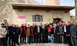 Vali Fidan, Restore Edilen Çat Küçük Kaya Camii’nde Cuma Namazı Kıldı