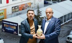 Nevşehir Belediye Başkanı Rasim Arı, Öbekli Ailesinin İftar Çadırını Ziyaret Etti