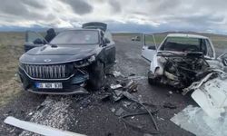 Nevşehir’de İki Otomobil Çarpıştı: 1 Kişi Hayatını Kaybetti, 2 Yaralı