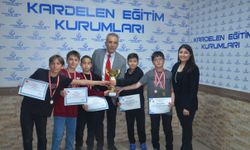Kardelenli Öğrenciler Akıl ve Zeka Oyunları Turnuvasına Damga Vurdu