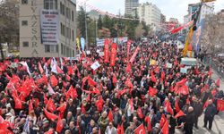 Özgür Özel’in Nevşehir Mitingine Pankart Damga Vurdu