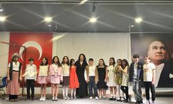 Simya Kolejinde Sahne Işıldadı: Minik Yeteneklerden Dev Performans!