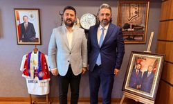 Nevşehirli Hemşehrimiz İstanbul Taksiciler Esnaf Odası Başkanı Dalcı’dan Milletvekili Emre Çalışkan’a TBMM’de Ziyaret