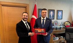İş İnsanı Emin Koçak’tan MHP’li Özgür Bayraktar’a Hayırlı Olsun Ziyareti