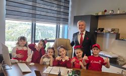 Simya Kolejinde 23 Nisan Geleneği