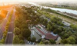 Sadabad Parkı Açık, Irmak Kenarında Yürüyüş Yasak