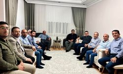 AK Parti Nevşehir Merkez İlçe Başkanı Serhat Sonugelen ve Beraberindeki Heyetten Salih Köybaşı’na Hac Ziyareti