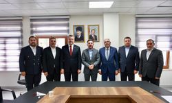 İKNEVDER Yönetiminden Belediye Başkanı Rasim Arı’ya Ziyaret