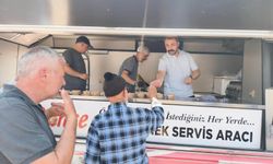 Karapınar Belediyesi'nden Aşure İkramı: 600 Kişiye Aşure Dağıtıldı