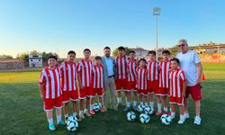 AK Parti Nevşehir İl Başkanı Muhammed Feyzi Aygün'den Nevşehir Spor Futbol Okulları'na Ziyaret