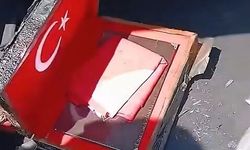 Yangında her şey kül oldu, Kur'an-ı Kerim ve Türk bayrağı zarar görmedi