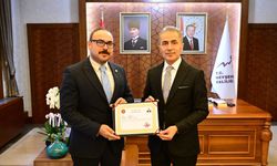 İstanbul İl Göç İdaresi Müdürlüğüne Atanan Ekrem Emre Çölyen’den Vali Hüseyin Kök’e Veda Ziyareti