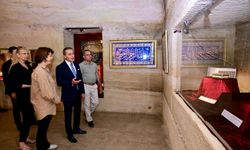 Vali Hüseyin Kök, Güray Müze'deki Sergileri Ziyaret Etti