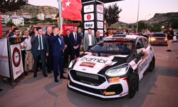 Kapadokya Rallisi’nin Startını Vali Hüseyin Kök Verdi