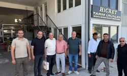 NTB Başkan Adayı Mustafa Çelebi, Zahire Pazarı Esnafıyla Buluştu: Oyumuzun Rengi Mavi