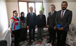 Vali Kök, Dünya Yaşlılar Günü’nde Yeter ve Necmi Sertelen Çiftini Ziyaret Etti