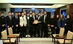 Vali Hüseyin Kök, AK Parti Nevşehir Gençlik Kolları Yönetimini Kabul Etti