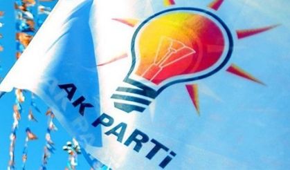 AK Parti’ye 2 milletvekili ve 13 belediye başkanı katıldı