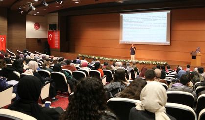 NEVÜ’de “Deizm ve Gençlik” Konuşuldu