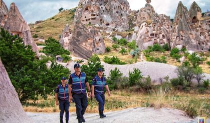 Nevşehir’de Jandarma Ekiplerinden Güvenli Turizm İçin Huzur Devriyesi