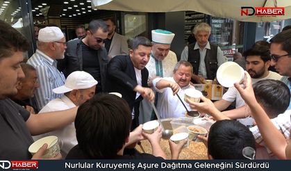 Nurlular Kuruyemiş Aşure Dağıtma Geleneğini Sürdürdü